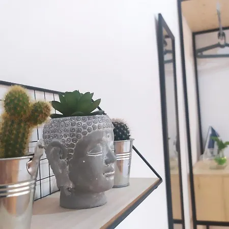 Beautiful Modern In Bllok Apartment