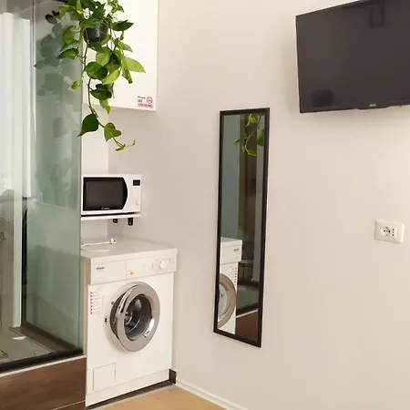 Beautiful Modern In Bllok Apartment *