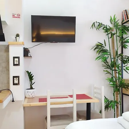 Beautiful Modern In Bllok Apartment *
