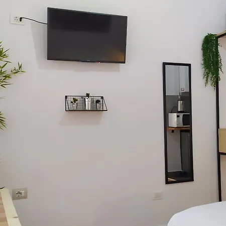 Apartment Beautiful Modern In Bllok Tirana