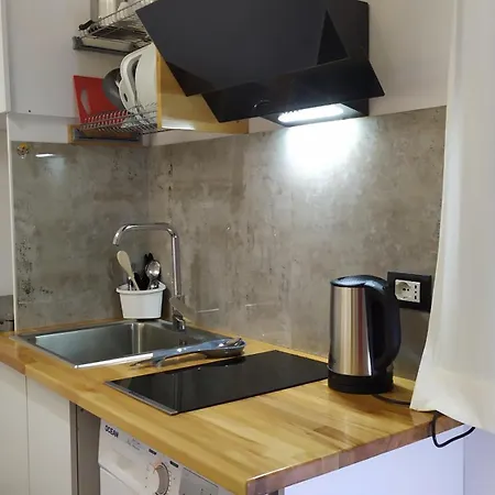Apartment Beautiful Modern In Bllok Tirana