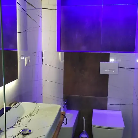 Beautiful Modern In Bllok * Tirana