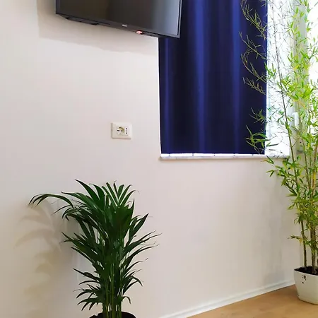 Beautiful Modern In Bllok Apartment *