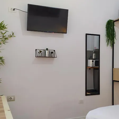 Beautiful Modern In Bllok