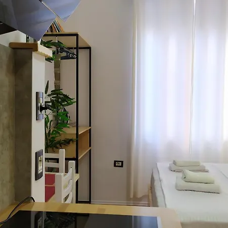 Beautiful Modern In Bllok * ティラナ