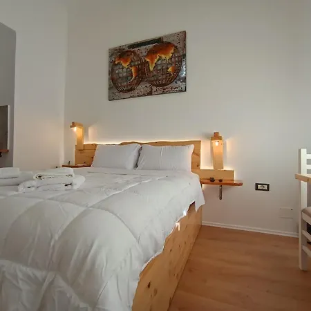 Beautiful Modern In Bllok * Tirana