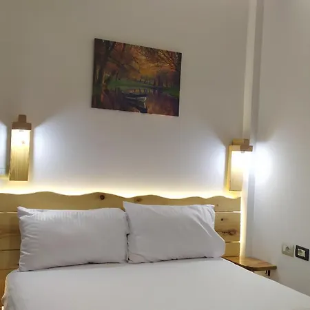 Apartment Beautiful Modern In Bllok Tirana