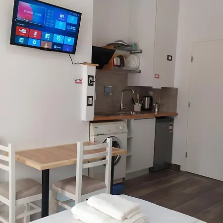 Beautiful Modern In Bllok * Tirana