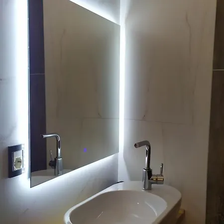 Beautiful Modern In Bllok Tirana