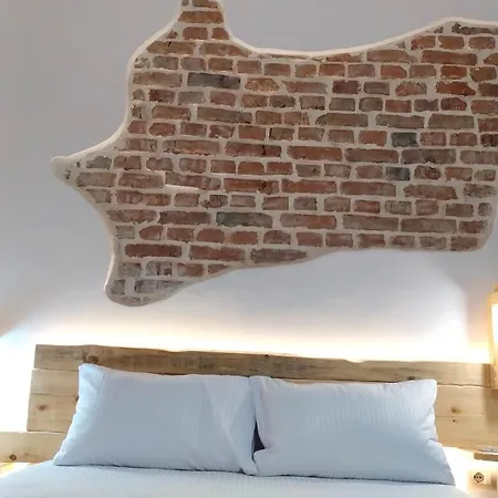 Beautiful Modern In Bllok Apartment