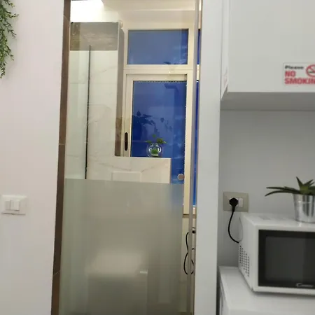 Beautiful Modern In Bllok Apartment Tirana