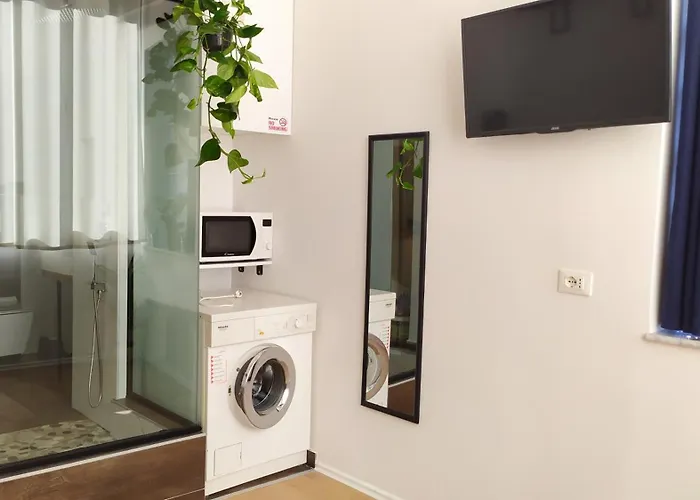 Beautiful Modern In Bllok Apartment *