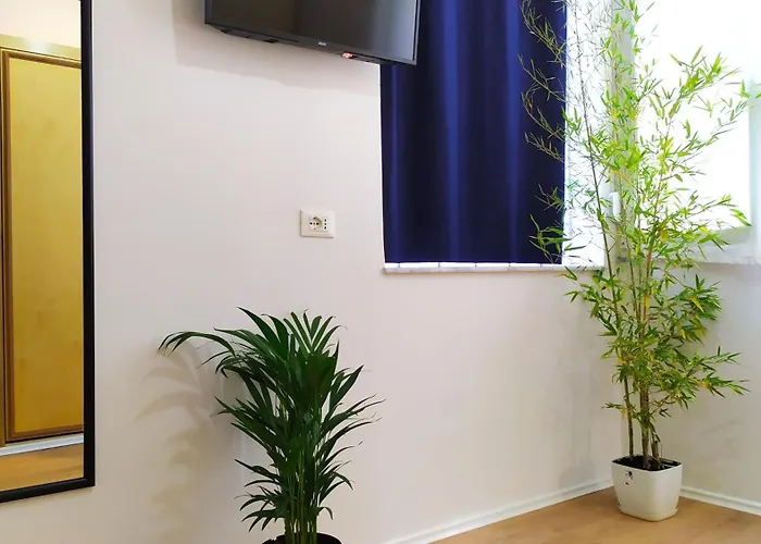 Beautiful Modern In Bllok Apartment *