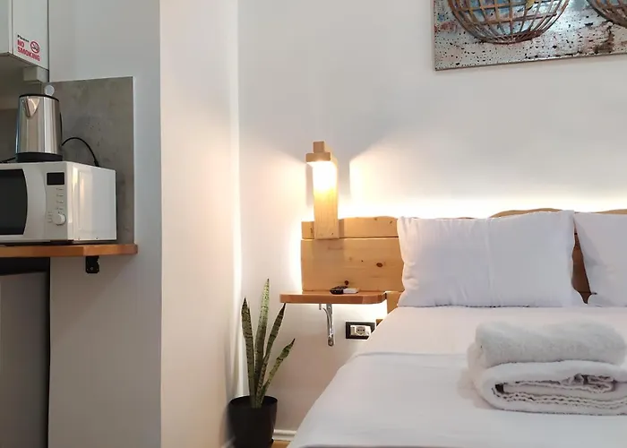 Beautiful Modern In Bllok Apartment *