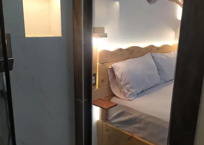 Beautiful Modern In Bllok Apartment Tirana