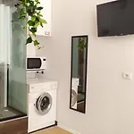 Beautiful Modern In Bllok Apartment *