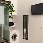 Beautiful Modern In Bllok
