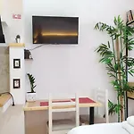 Beautiful Modern In Bllok Apartment *