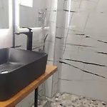 Beautiful Modern In Bllok Apartment