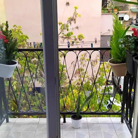 Beautiful Modern In Bllok شقة تيرانا