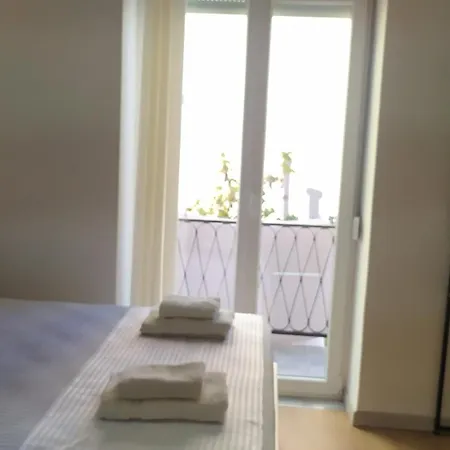 Apartamento Beautiful Modern In Bllok Tirana
