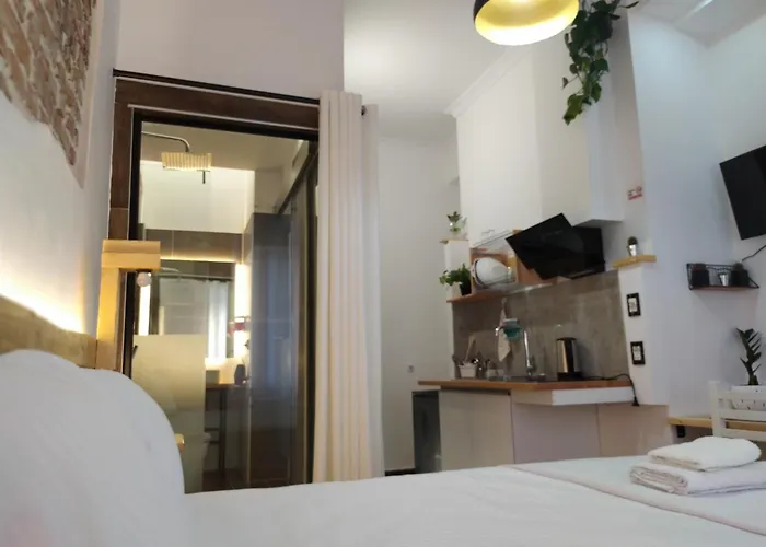 Beautiful Modern In Bllok