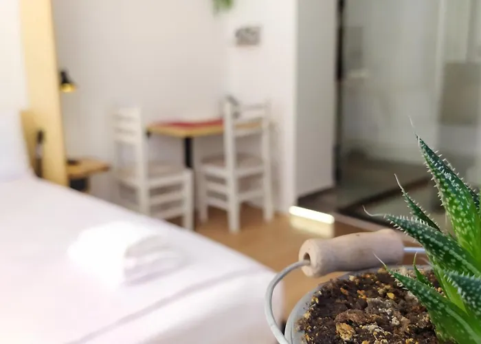 Beautiful Modern In Bllok