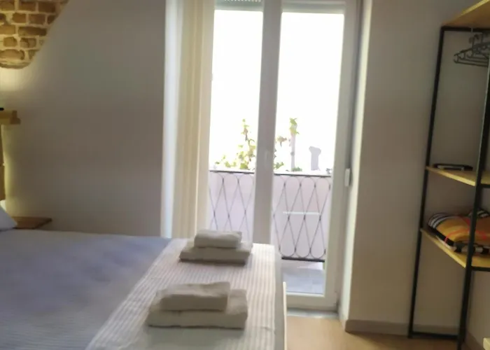 Appartamento Beautiful Modern In Bllok Tirana